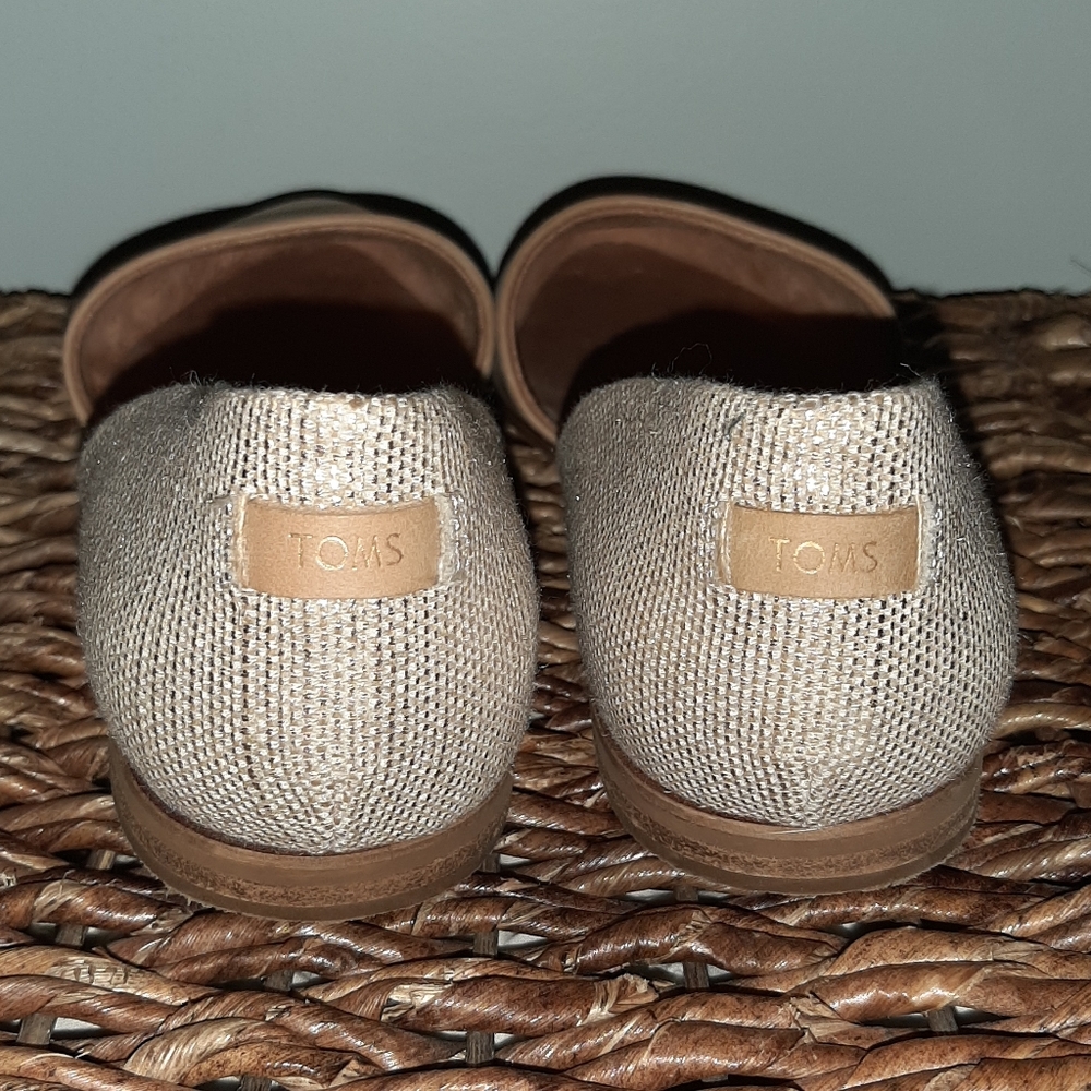 Toms - Neutral Slip On, Closed toe shoe - Picture 3 of 4